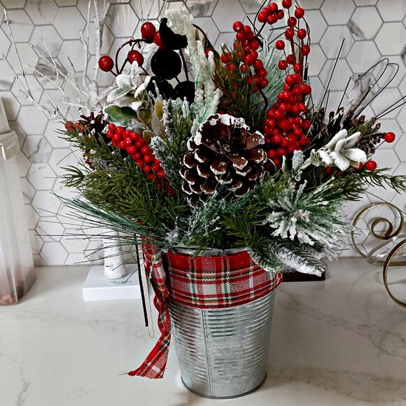 NEW! FARMHOUSE Christmas Floral DECOR ARRANGEMENT - Picture 2 of 4